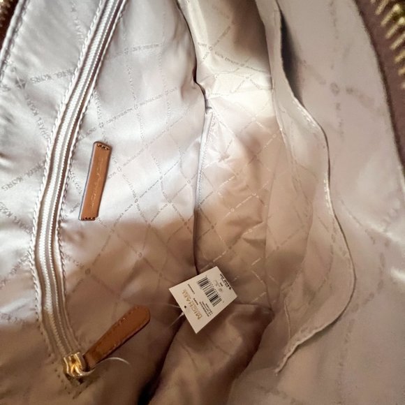 Michael Kors Tan Shoulder Bag - Picture 12 of 13